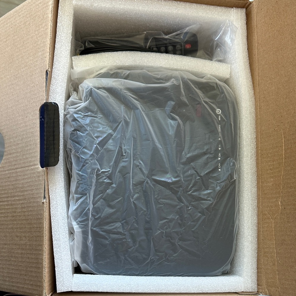 GoXMGo Wireless Home Projector - Picture 7 of 11
